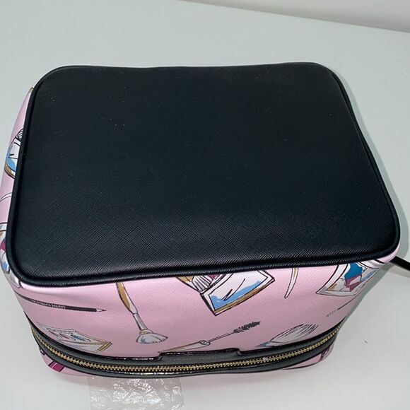🔥VICTORIA SECRET COSMETIC BAG NEW - Picture 6 of 6